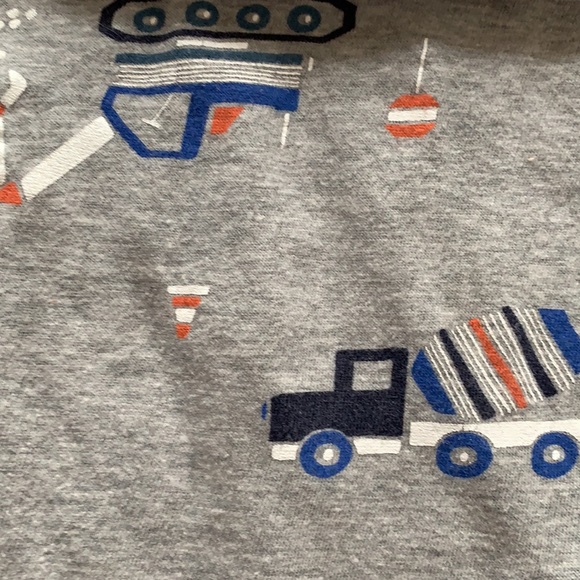 Old Navy toddler t-shirt - Picture 3 of 3
